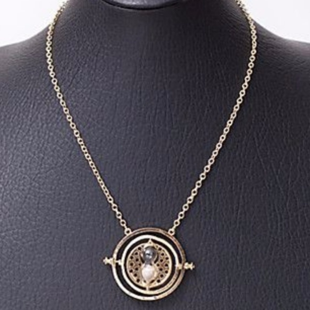 Hermione's Time Turner Necklace from Harry Potter - Picture 2 of 5